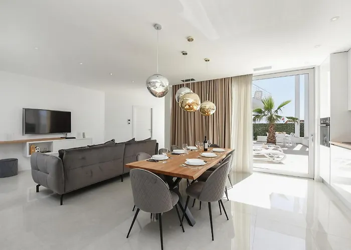 Dante Сasa de vacaciones