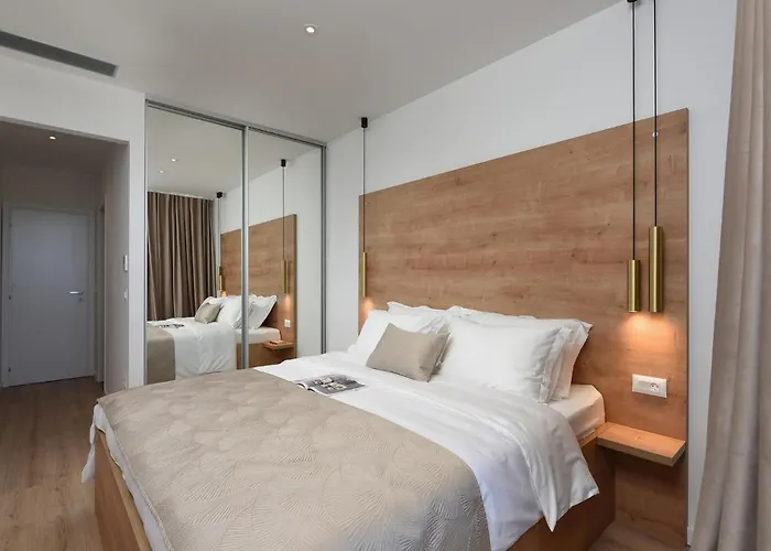 Semesterbostad Dante Debeljak